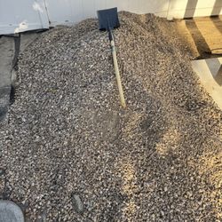 Grava Oara Patio,, Son Como 9 Carretillas Esta Disponible Para Oy   ,, Ok Toda O Nada ,, Es Gratis Gratis 