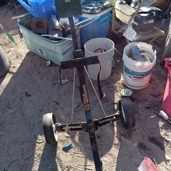 Golf bag carrier
