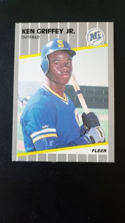 ROOKIE Ken Griffey Jr Error Fleer Rookie Baseball card beautifully centered sharp corners make a nice PSA. Correct birthplace is Donora, Pennsylvania