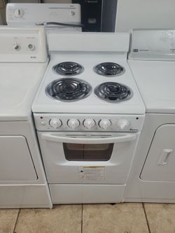 Amana Stove White 20 inch wide