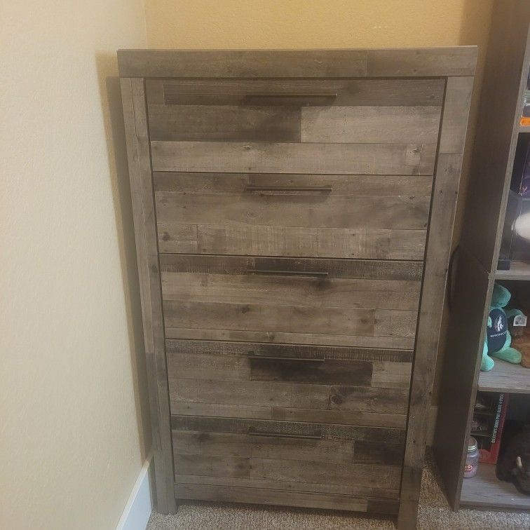 FULL/FULL Bunkbeds w/matching Dresser NEW