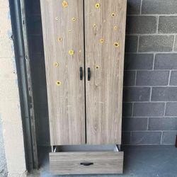 🌹CABINET-WITH SHELVES 🌹