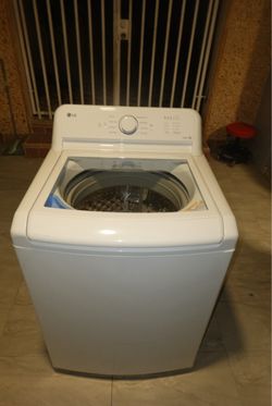 Washer & Dryer Set – Excellent Condition – $600
