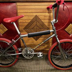 83 Redline 102b Bmx Vintage Old School Bike