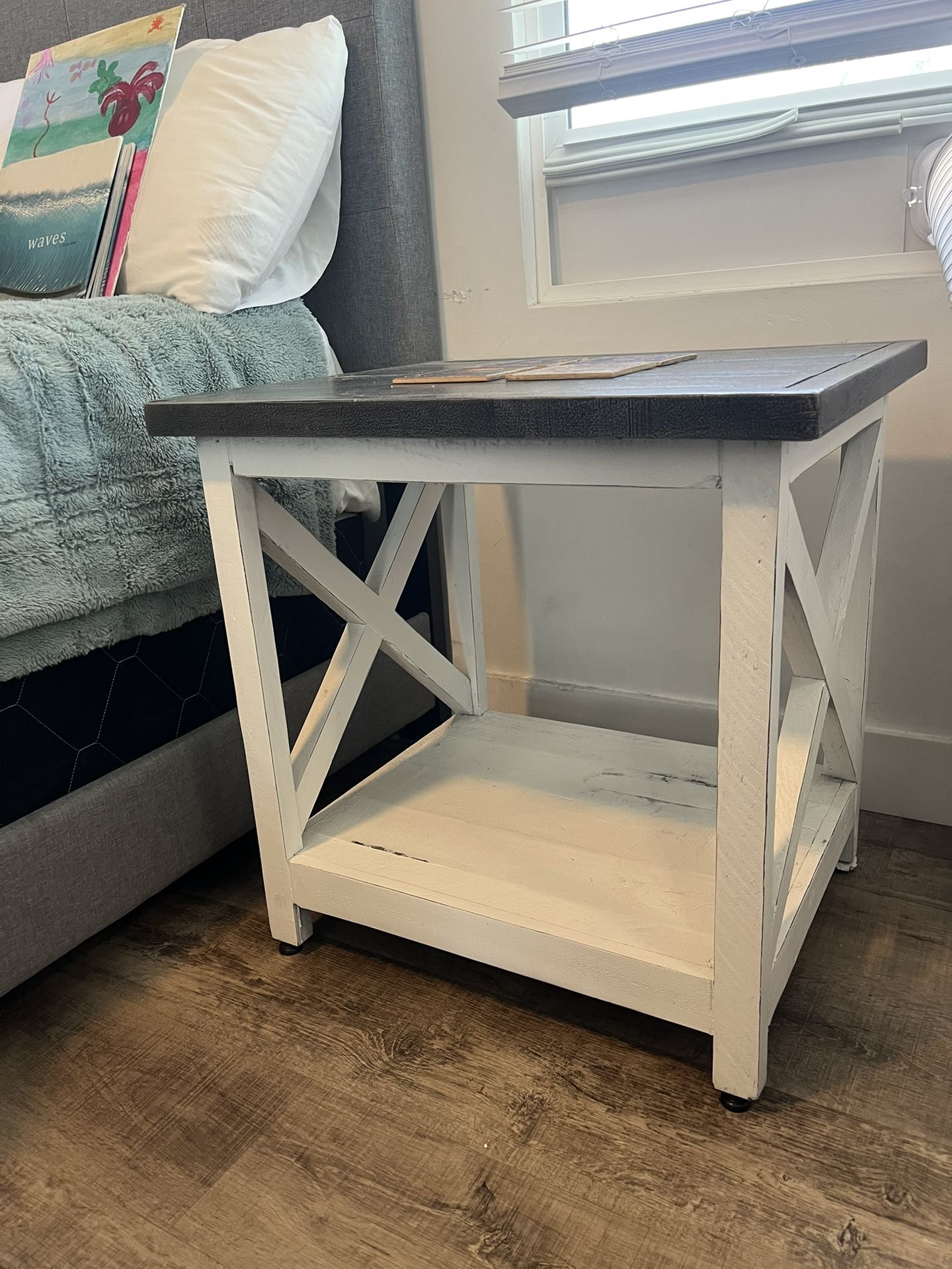 Gray And White Beside/End Table
