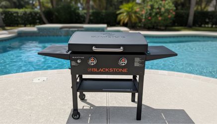 Delivery Available! Blackstone Original Outdoor Griddle, 28 Inch 2-Burner Flat Top Gas Propane Grlll. Works great.