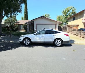2011 honda crosstour EXL