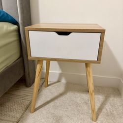 2 Nightstands 