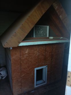 Large Dog House with AC