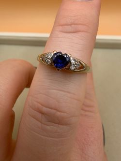 10K White Gold Heart Sapphire Ring Size 8 – 2.1g