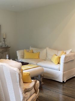 White Sofa With 2 Chairs . Designer Used For Staging. 