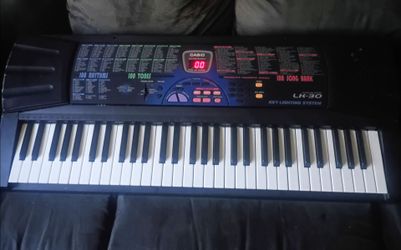 Casio LK-30 Key Lightning system song bank keyboard!