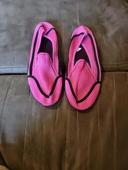 Women’s Pink Water Shoes – Size 11 – $5
