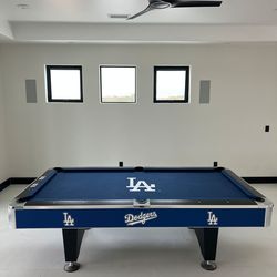 Pool table