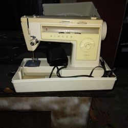 Singer Stylist 533 SewingMachine