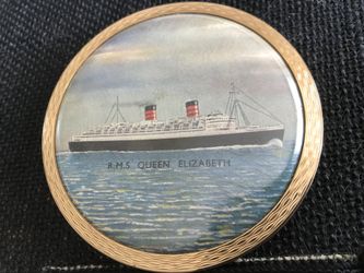 Vintage RMS Queen Elizabeth powder compact