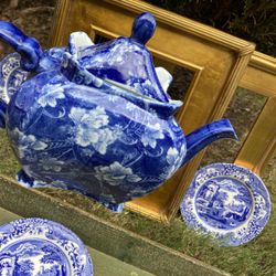 Antique Teapot With Floral Pattern Excellent Condition 