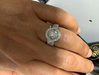 Genuine Diamond 2 Piece Wedding Ring Size 7