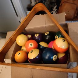 Pool balls