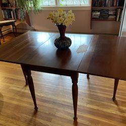 Dining Room Table 