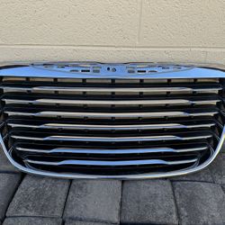 Chrysler 300 Grill 2011-2014, Chrysler 300 bumper grilled, front grill, OEM ORIGINAL PART 