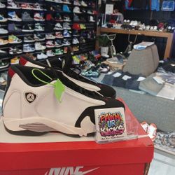 NIKE AIR JORDAN 14 BLACK TOE / SIZE 8.5 / #(487471 102)