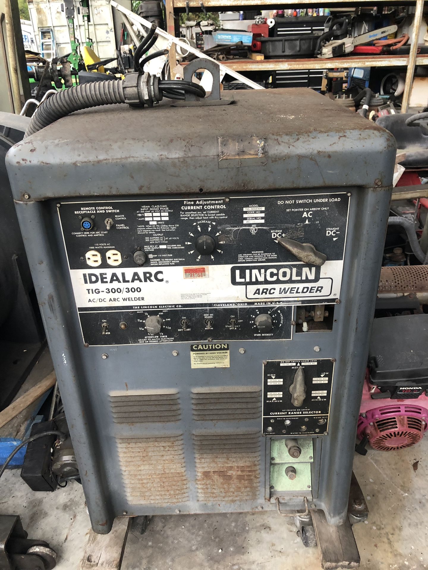LINCOLN IDEALARC TIG 300 WELDER for Sale in FL, US OfferUp