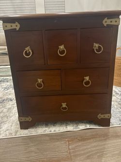 Pottery barn apothecary side table