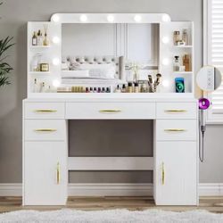 Makeup Vanity Desk