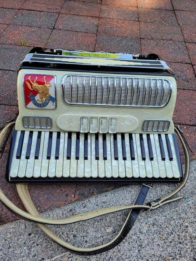 Vintage Noble Nobility Accordion