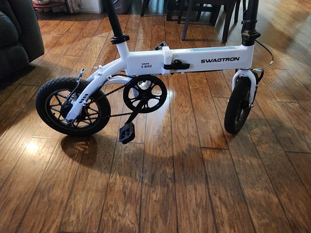 SWAGTRON E BIKE