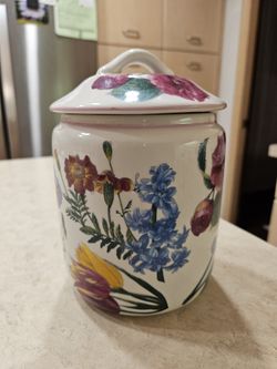 R B Bernarda Portugal Williams Floral 5" Tall