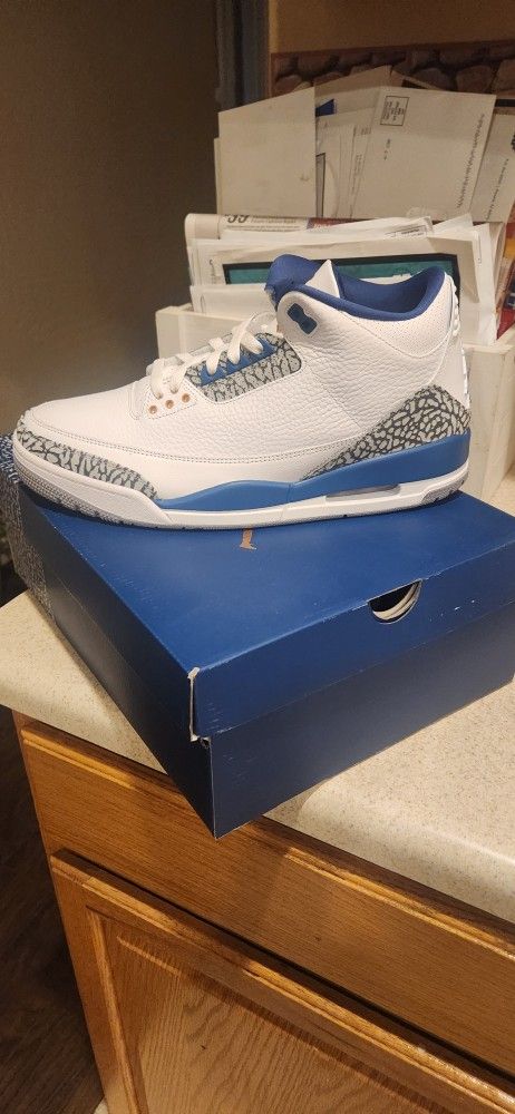 New!! Jordan 3 "Wizards" Size 12 Mens