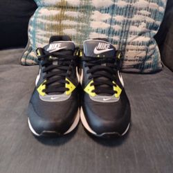 Size 10.5 Nike Air  Shoes
