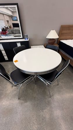 6 PC DINING TABLE