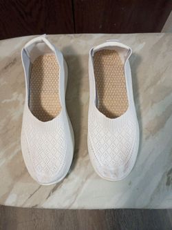 Women's shoes