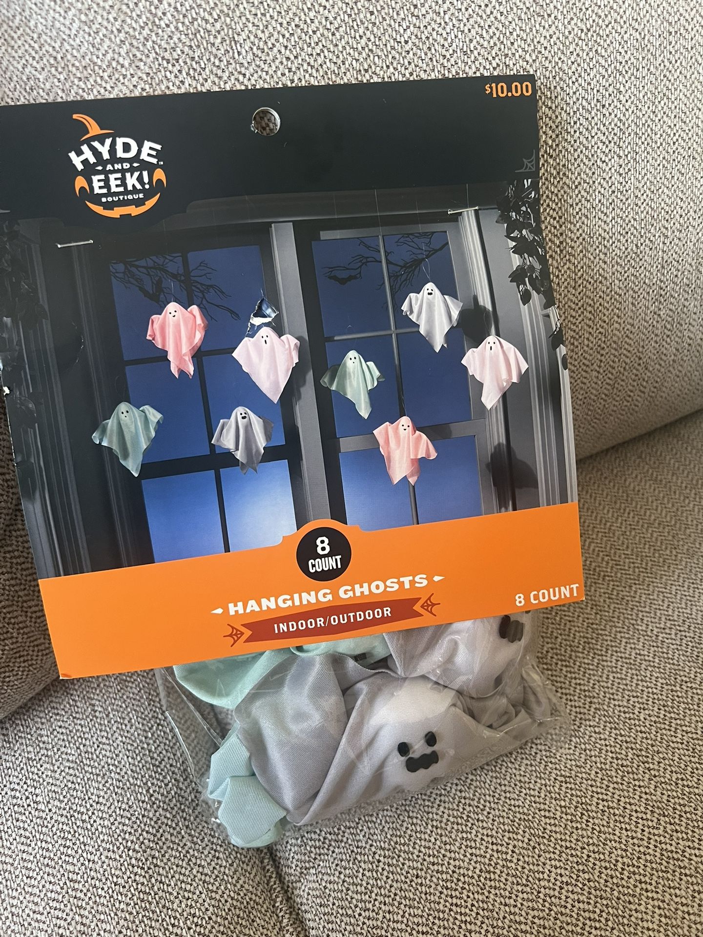 Hanging Ghosts For Halloween