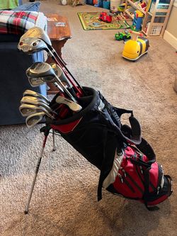 Full Set of Men’s Golf Clubs with Titleist Bag