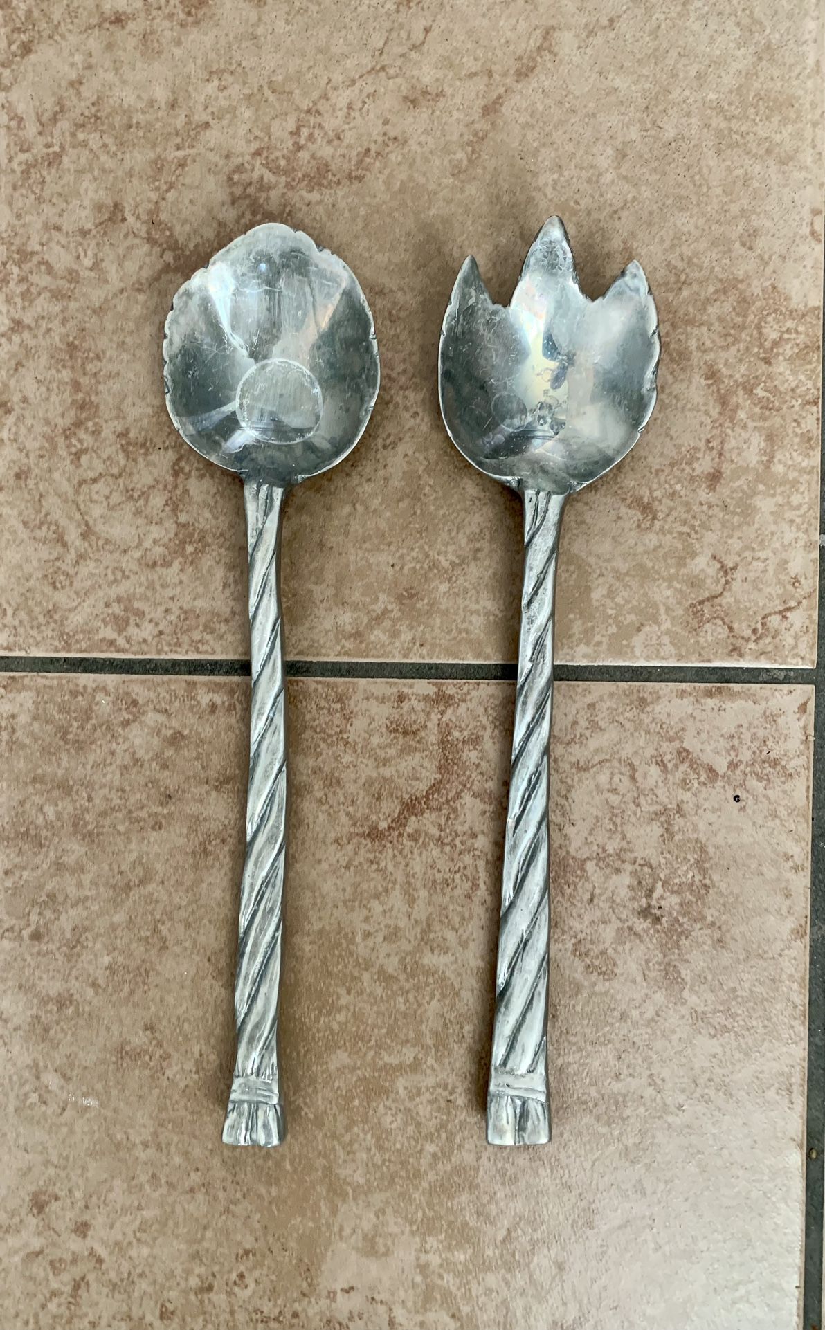 Stainless fork and spoon salad server