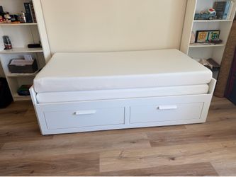 IKEA BRIMNES Daybed with 2 drawers and 2 mattresses