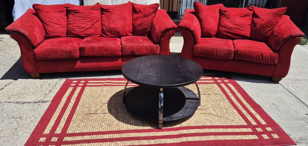 Red Microfiber 2 Piece Couch & Loveseat With Coffee Table & Matching Rug/ Delivery Available
