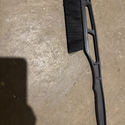 SNOW BRUSH
