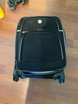 Olympia 360 degree roller carry on suitcase