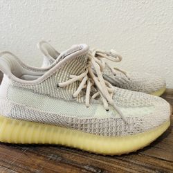 Adidas Yeezy. 6 1/2 