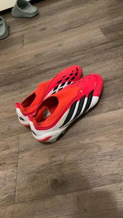 Adidas laceless predators