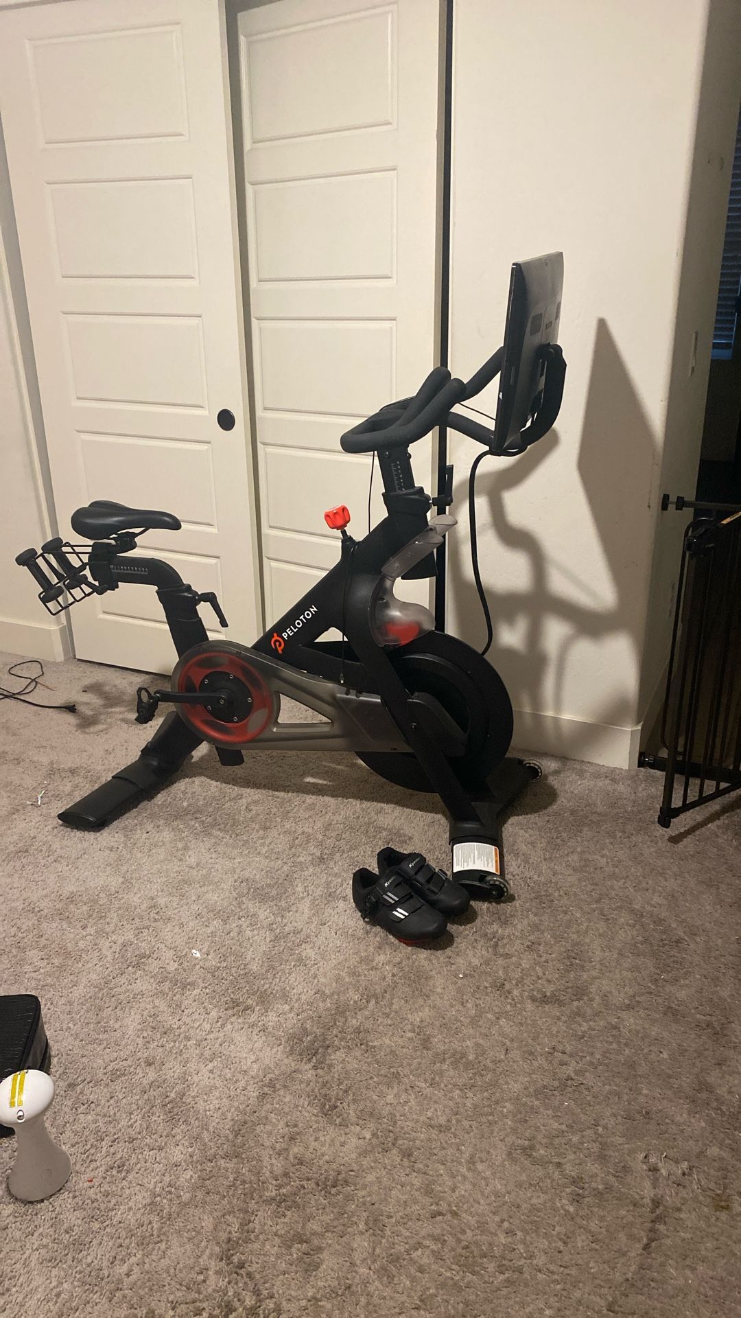 Peloton With Size 7 Women’s Shoes