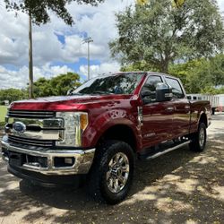 2017 FORD F-250 Lariat 