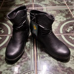 Brand New Black Ankle Boots – Size 11 Wide (11W) – Comfortable & Stylish