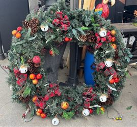 Philips 60 in pre-lit decorative wreath LED