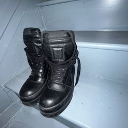 Rick Owen’s Jumbo Geo Black Size 9.5